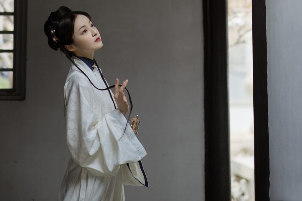 How to Meet Japanese Girls Online Safely